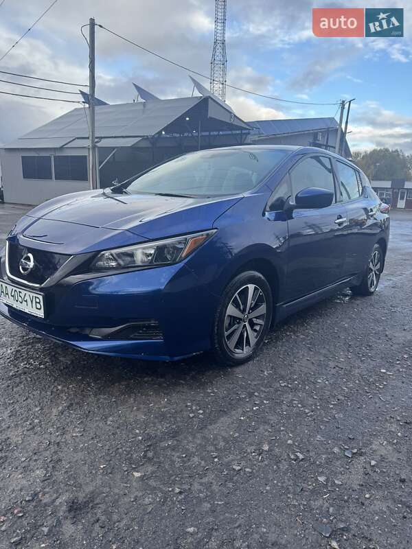 Хэтчбек Nissan Leaf 2020 в 