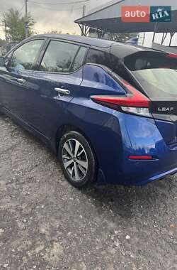 Хэтчбек Nissan Leaf 2020 в 