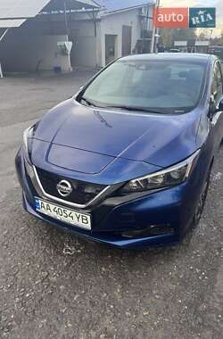 Хэтчбек Nissan Leaf 2020 в 