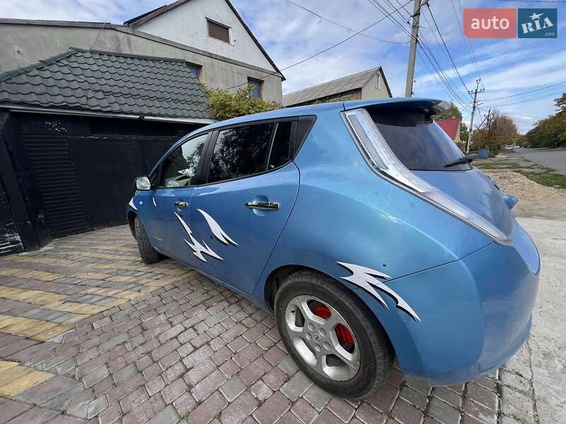 Хэтчбек Nissan Leaf 2012 в Одессе фото 5 Хэтчбек Nissan Leaf 2012 в Одессе