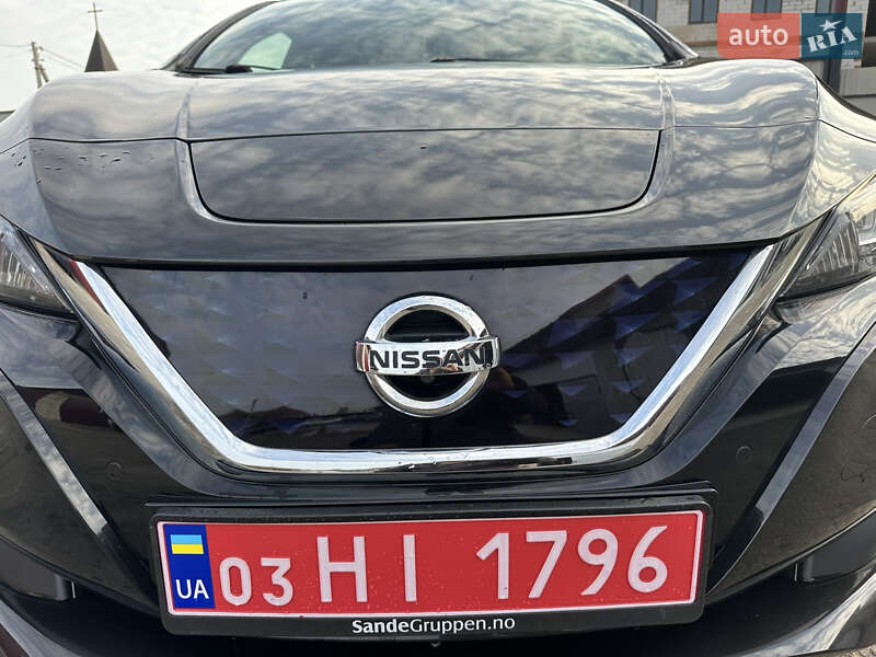 Хэтчбек Nissan Leaf 2018 в Сокале