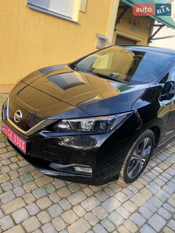 Хетчбек Nissan Leaf 2018 в Дрогобичі