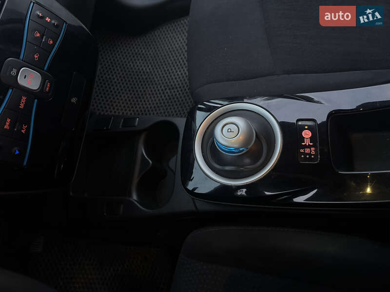 Хетчбек Nissan Leaf 2016 в Тернополі