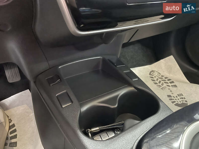 Хэтчбек Nissan Leaf 2013 в Стрые фото 44 Хэтчбек Nissan Leaf 2013 в Стрые