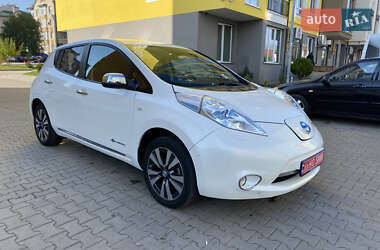 Хэтчбек Nissan Leaf 2014 в Черновцах