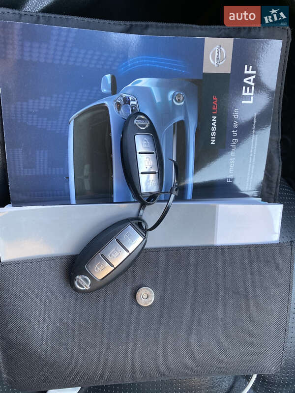 Хэтчбек Nissan Leaf 2014 в Черновцах