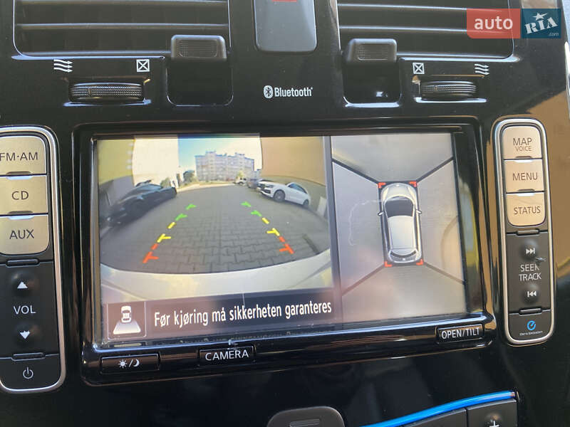 Хэтчбек Nissan Leaf 2014 в Черновцах