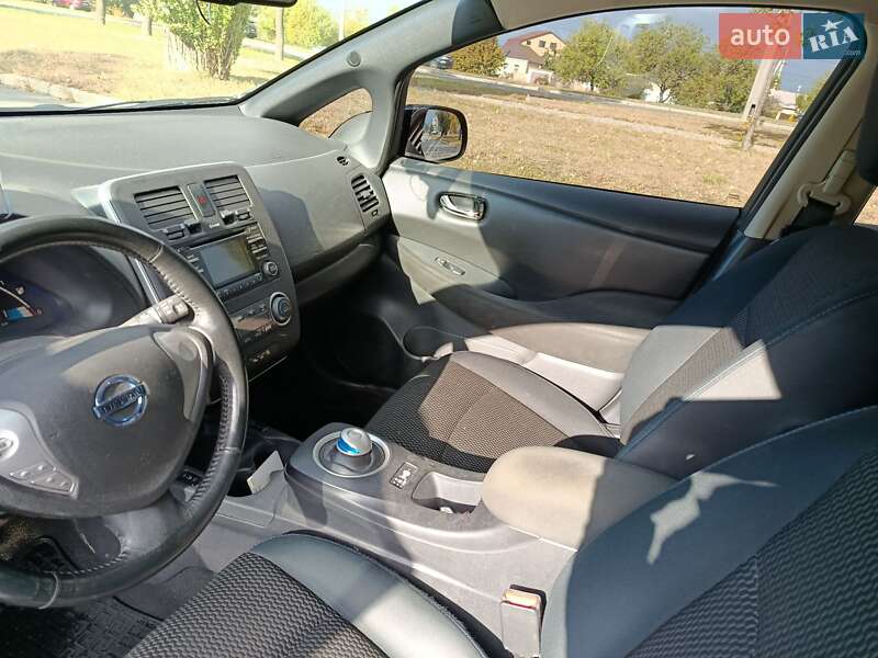 Хетчбек Nissan Leaf 2013 в Харкові фото 12 Хетчбек Nissan Leaf 2013 в Харкові
