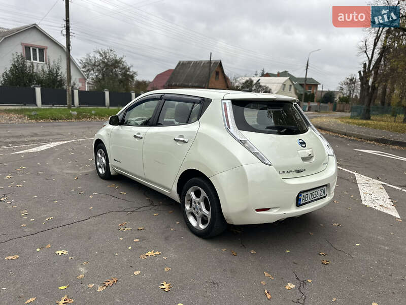 Хетчбек Nissan Leaf 2012 в Вінниці