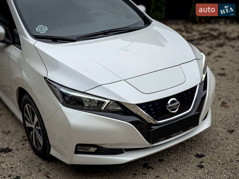 Хетчбек Nissan Leaf 2021 в Бродах