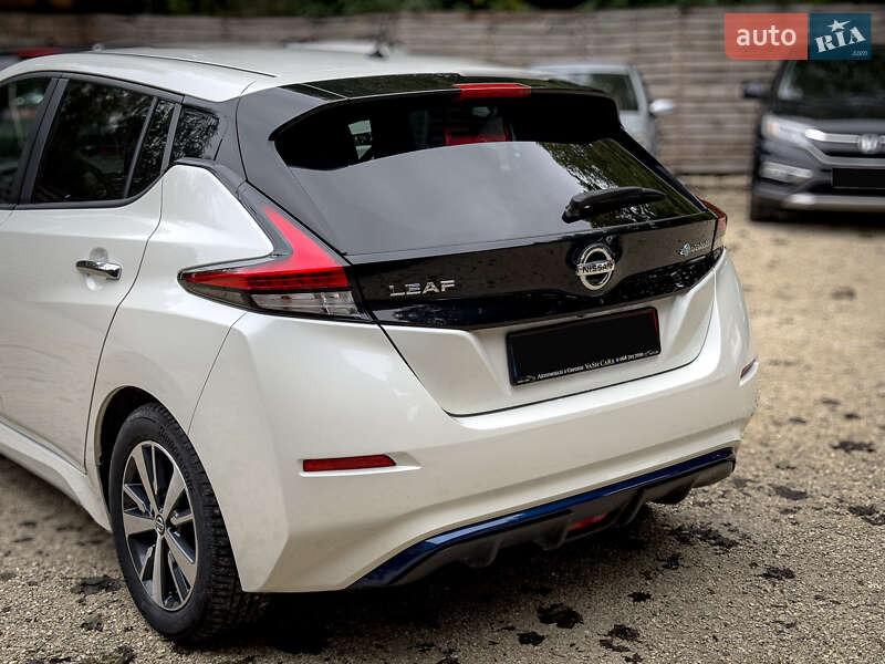 Хетчбек Nissan Leaf 2021 в Бродах
