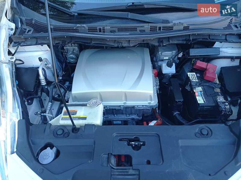 Хэтчбек Nissan Leaf 2017 в Львове фото 15 Хэтчбек Nissan Leaf 2017 в Львове