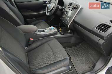 Хэтчбек Nissan Leaf 2016 в 