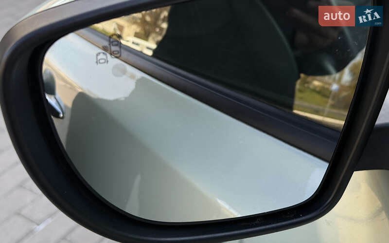 Хэтчбек Nissan Leaf 2019 в Ровно