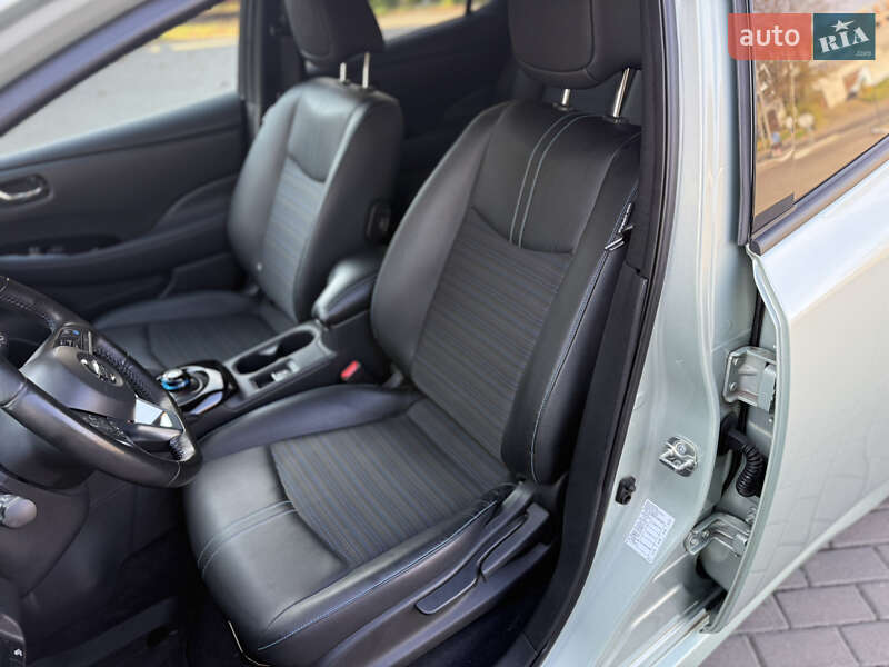 Хэтчбек Nissan Leaf 2019 в Ровно