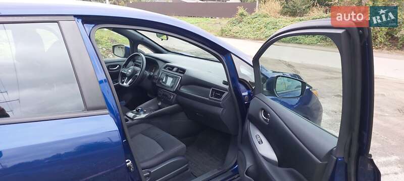 Хэтчбек Nissan Leaf 2019 в Черкассах