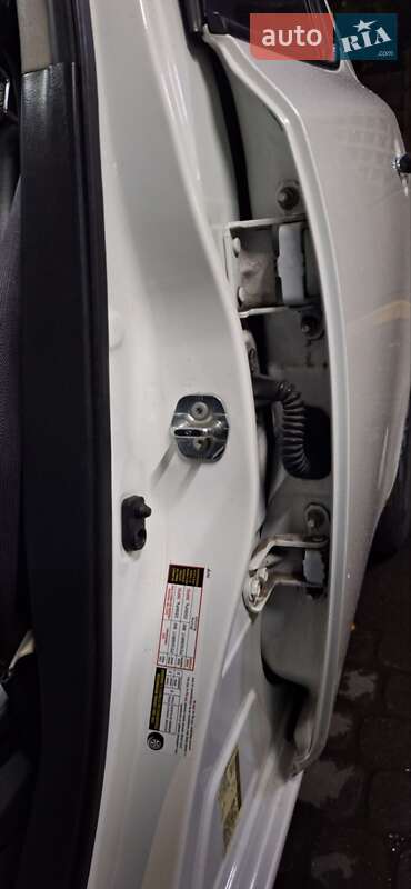 Хэтчбек Nissan Leaf 2013 в Ровно