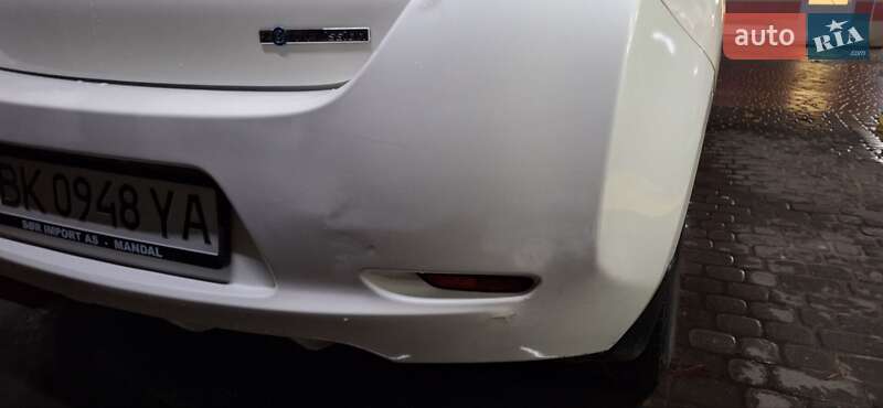 Хэтчбек Nissan Leaf 2013 в Ровно