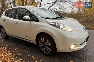 Хэтчбек Nissan Leaf 2013 в Днепре