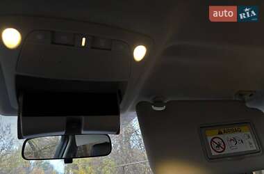 Хэтчбек Nissan Leaf 2013 в Днепре