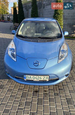 Хэтчбек Nissan Leaf 2014 в Кропивницком