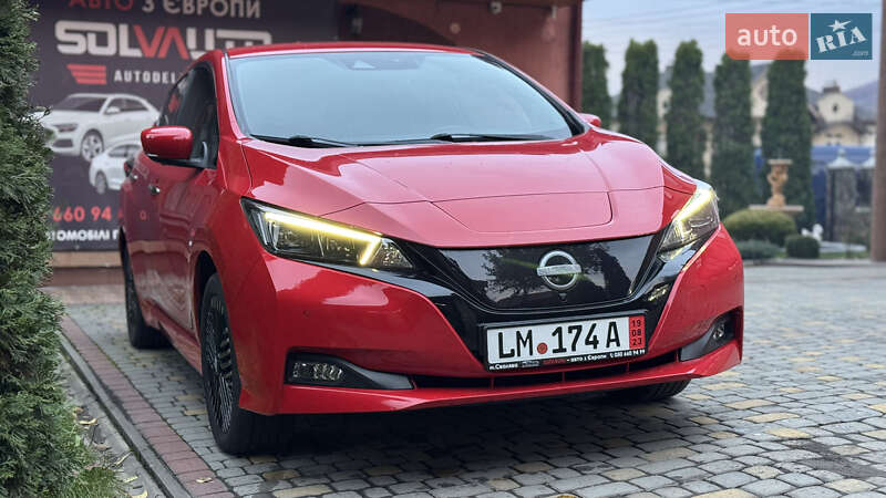 Хэтчбек Nissan Leaf 2023 в Сваляве