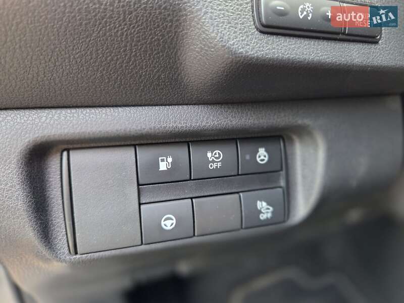 Хэтчбек Nissan Leaf 2019 в Черкассах фото 15 Хэтчбек Nissan Leaf 2019 в Черкассах