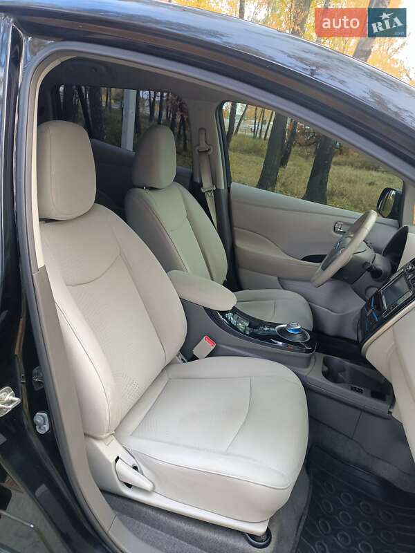 Хэтчбек Nissan Leaf 2012 в Ахтырке фото 11 Хэтчбек Nissan Leaf 2012 в Ахтырке