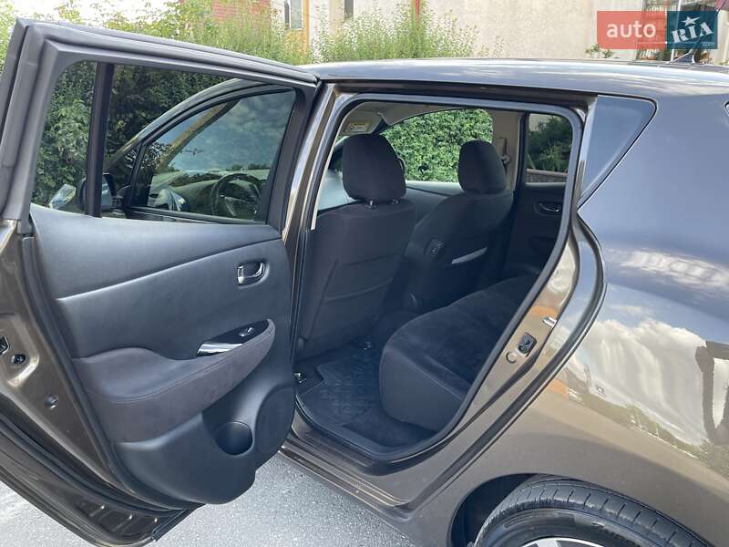 Хэтчбек Nissan Leaf 2016 в Тернополе