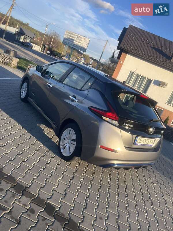 Хэтчбек Nissan Leaf 2019 в Снятине