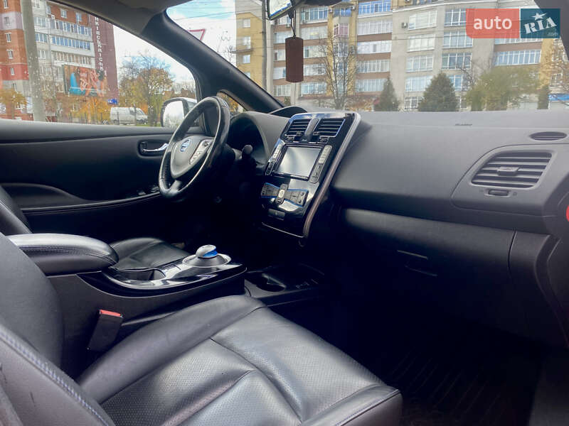 Хэтчбек Nissan Leaf 2014 в Ивано-Франковске