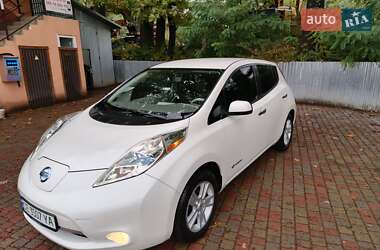 Хетчбек Nissan Leaf 2014 в Чернівцях
