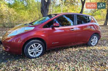 Хетчбек Nissan Leaf 2013 в Кам'янець-Подільському