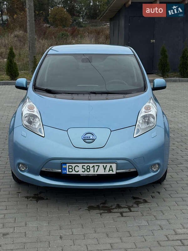 Хэтчбек Nissan Leaf 2015 в Золочеве