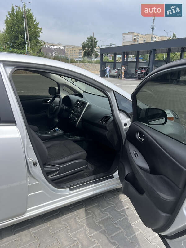 Хэтчбек Nissan Leaf 2017 в Виннице фото 7 Хэтчбек Nissan Leaf 2017 в Виннице