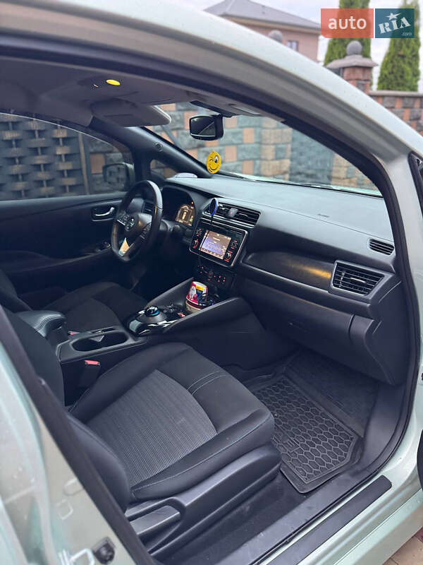 Хэтчбек Nissan Leaf 2018 в Луцке