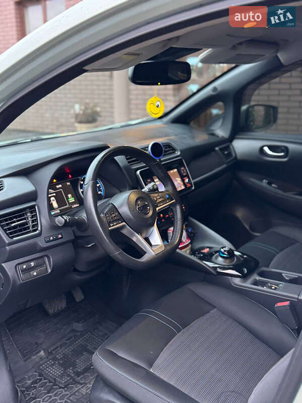 Хэтчбек Nissan Leaf 2018 в Луцке