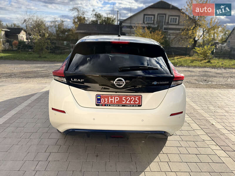 Хэтчбек Nissan Leaf 2020 в Хмельницком