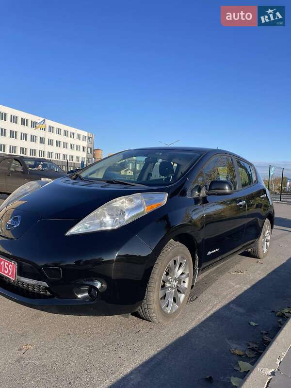 Хэтчбек Nissan Leaf 2014 в Киеве