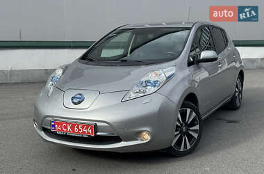 Хэтчбек Nissan Leaf 2017 в Виннице Хэтчбек Nissan Leaf 2017 в Виннице