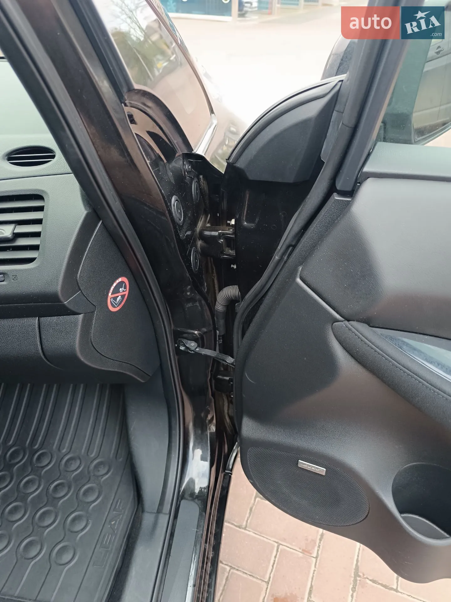 2015 Nissan Leaf - мініатюра 24