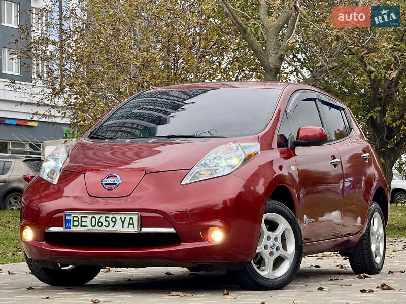 Хэтчбек Nissan Leaf 2012 в Одессе фото 11 Хэтчбек Nissan Leaf 2012 в Одессе