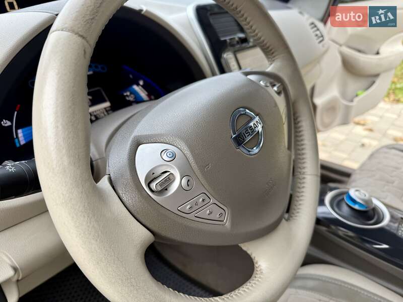 Хэтчбек Nissan Leaf 2012 в Одессе фото 39 Хэтчбек Nissan Leaf 2012 в Одессе
