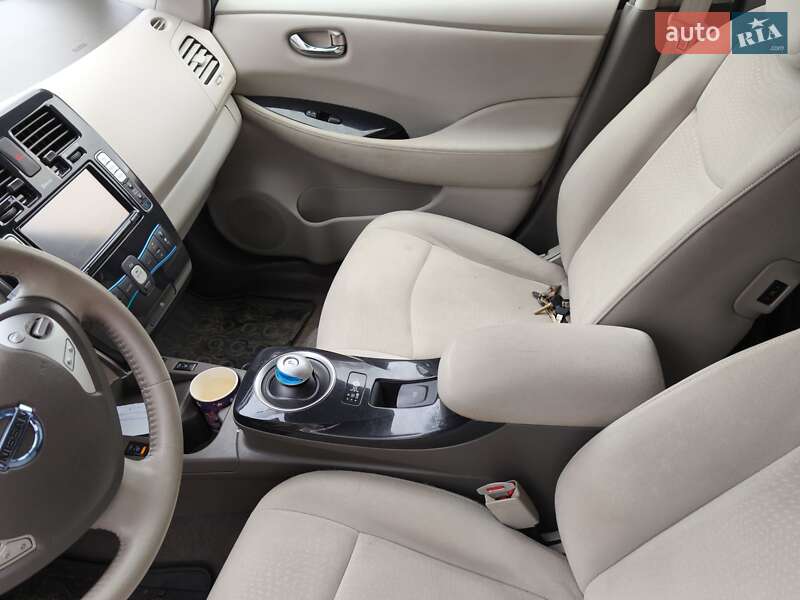 Хэтчбек Nissan Leaf 2011 в Прилуках фото 18 Хэтчбек Nissan Leaf 2011 в Прилуках