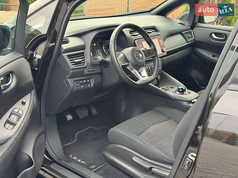 Хэтчбек Nissan Leaf 2022 в Виннице
