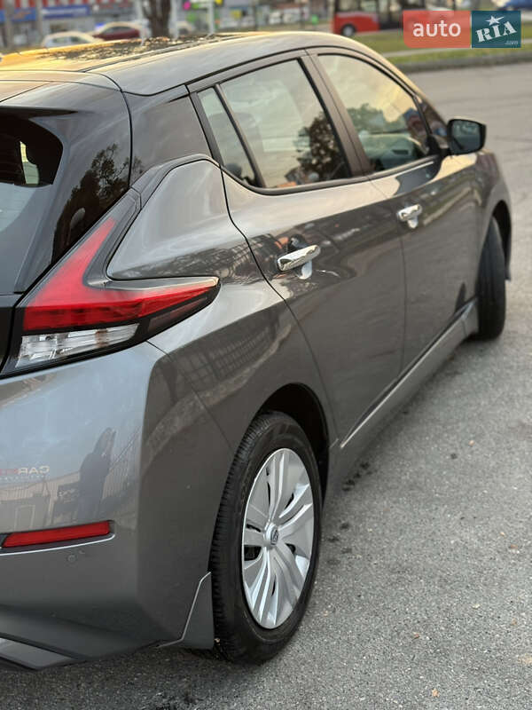 Хэтчбек Nissan Leaf 2024 в Харькове