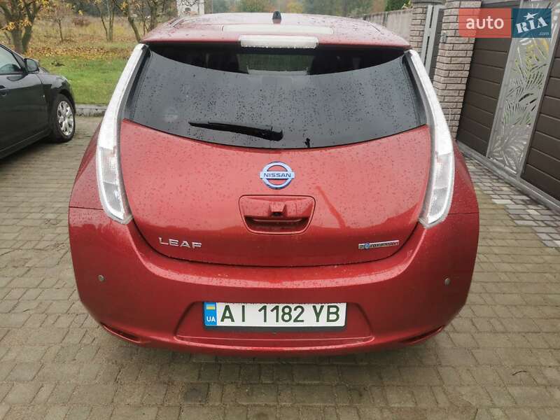 Хэтчбек Nissan Leaf 2016 в Фастове