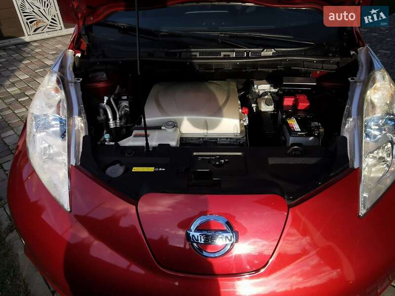 Хэтчбек Nissan Leaf 2016 в Фастове