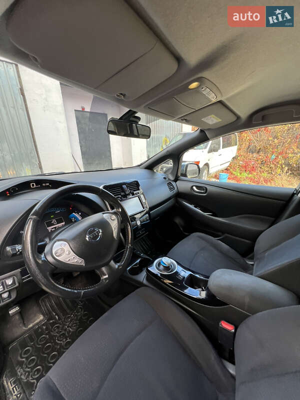 Хэтчбек Nissan Leaf 2013 в Каменец-Подольском фото 9 Хэтчбек Nissan Leaf 2013 в Каменец-Подольском