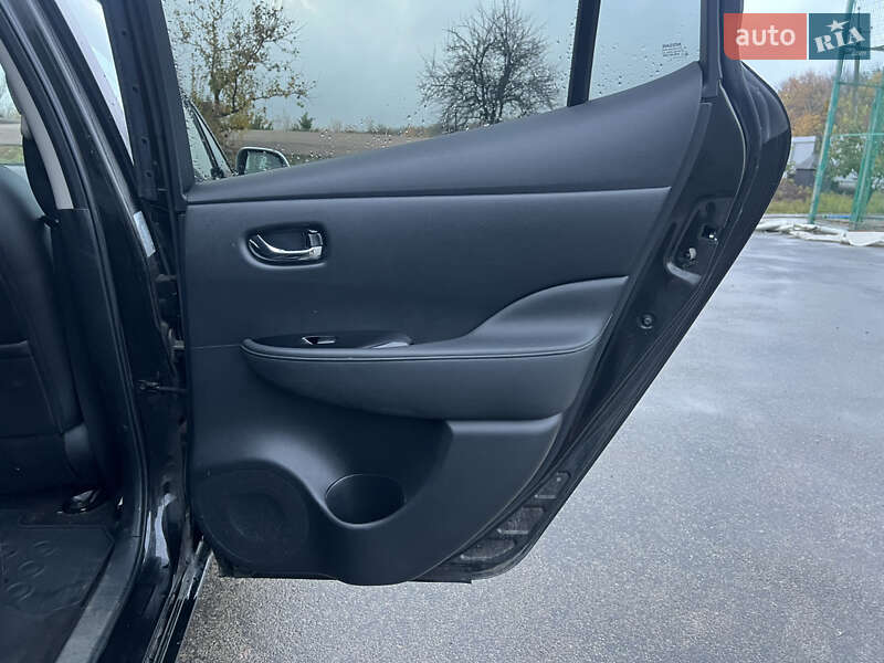 Хэтчбек Nissan Leaf 2014 в Харькове